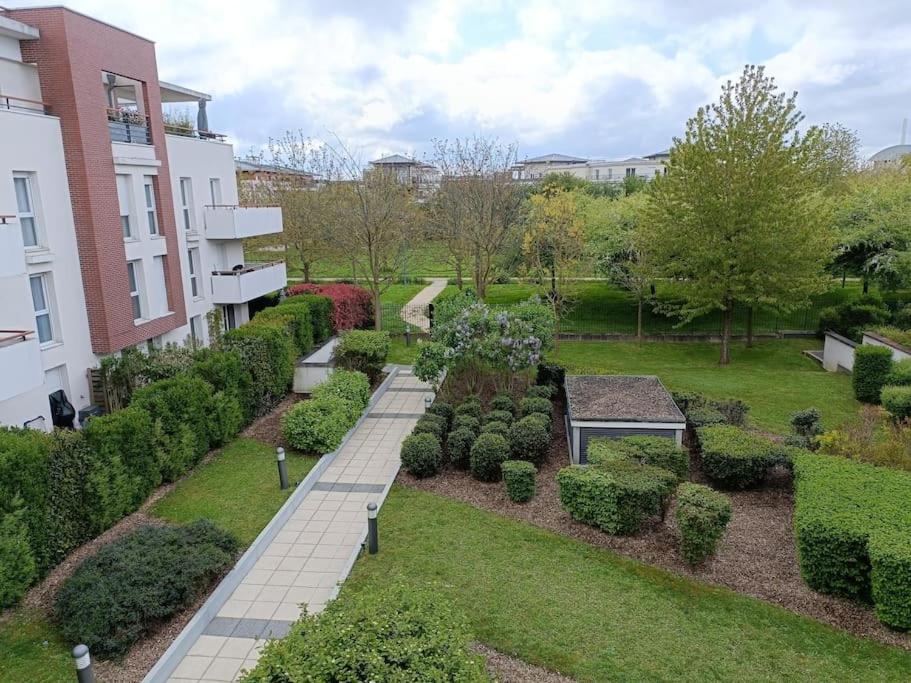 מונטבראן Disney Horizon Parc Studio 5 Personnes Pk Prive Gratuit Balcon Lit Bebe מראה חיצוני תמונה