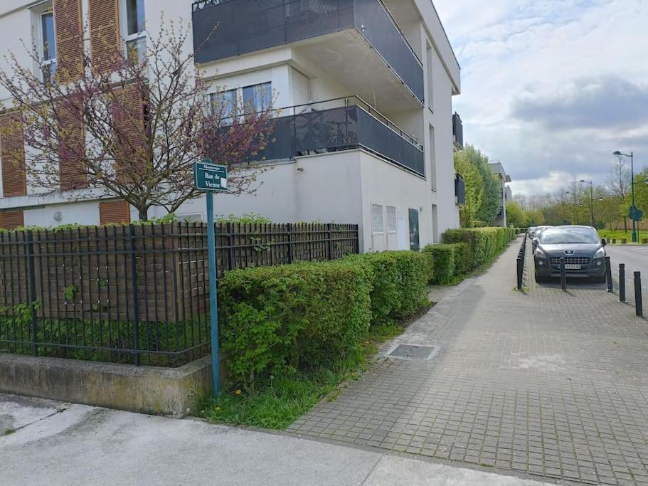 מונטבראן Disney Horizon Parc Studio 5 Personnes Pk Prive Gratuit Balcon Lit Bebe מראה חיצוני תמונה